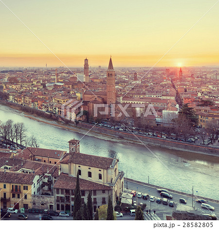 Old Verona town, view on river Old Verona town, view on river 28582805
