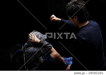 児童虐待イメージ 28583261
