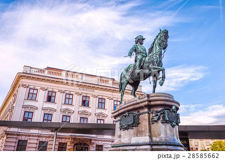 Monument of franz joseph and albertina 28585662