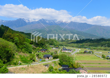 長野 中央アルプスと伊那谷の田園風景 長野 中央アルプスと伊那谷の田園風景 28586972
