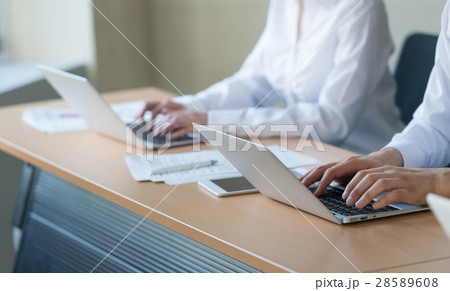 コールセンター オペレーター ビジネス イメージ 28589608