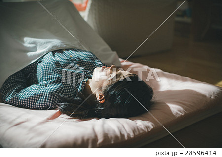 woman during pregnancy or shortly after childbirth woman during pregnancy or shortly after childbirth 28596414