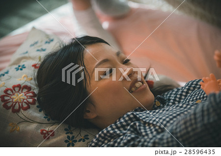 woman during pregnancy or shortly after childbirth woman during pregnancy or shortly after childbirth 28596435