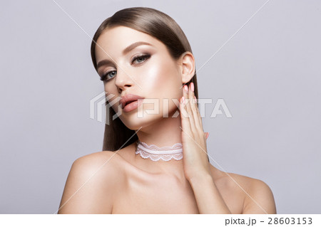 Glamour Lady Portrait. 28603153