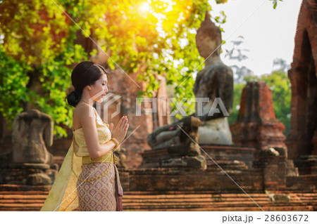Thai lady with Original Thai costume Thai lady with Original Thai costume 28603672