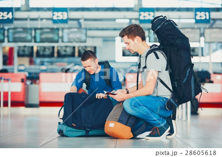 Traveling by airplane 28605618