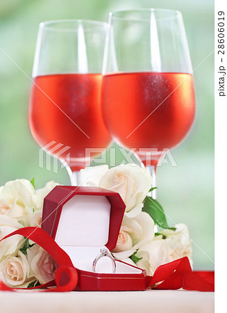 Marriage proposal Marriage proposal 28606019