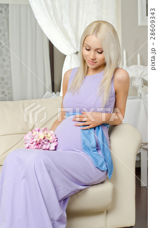 pregnant girl pregnant girl 28609343