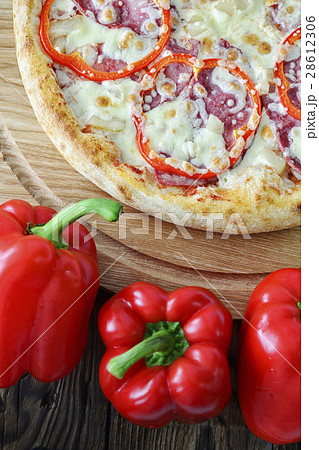 pizza and components 28612306