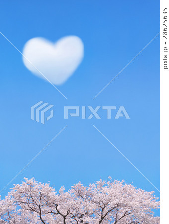 桜とハートの雲の写真素材 [28625635] - PIXTA