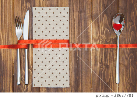 Valentine's day dinner setting, Knife, fork, spoon Valentine's day dinner setting, Knife, fork, spoon 28627781