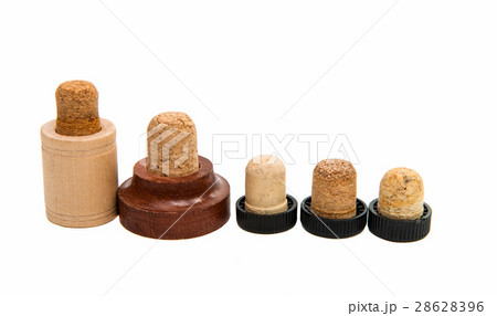 corks for bottles isolated 28628396
