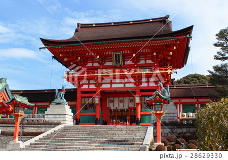 京都　伏見稲荷大社　楼門 28629330