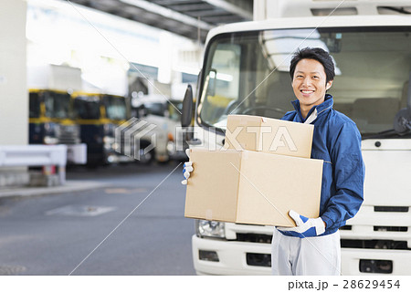 運送業者 28629454