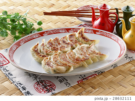 焼きギョウザ 28632111
