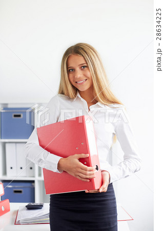 Smiling business woman 28634225