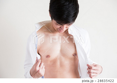 メンズビューティー　胸 28635422