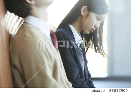 高校生 同級生 カップル 高校生 同級生 カップル 28637909