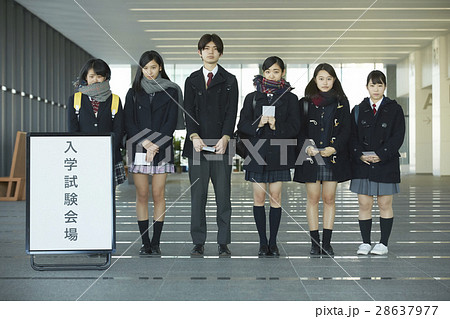受験生　ポートレート 28637977