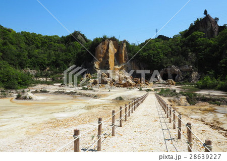 泉山磁石場（日本磁器発祥の地） 28639227