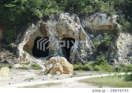 泉山磁石場（日本磁器発祥の地） 28639243