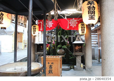 水かけ不動　法善寺横丁　大阪みなみ 28640354