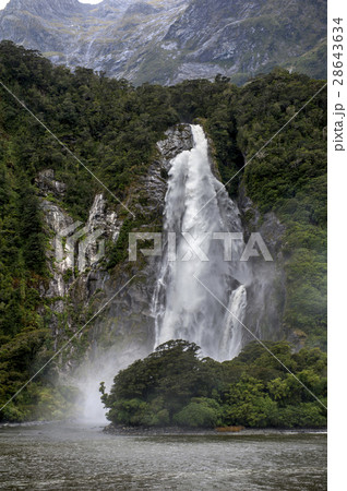 Lady Bowen Falls, Milford Sound, New Zealand 28643634
