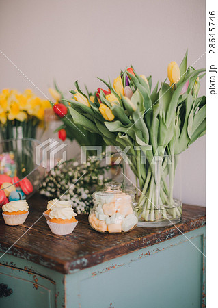 Spring flowers and sweets Spring flowers and sweets 28645746