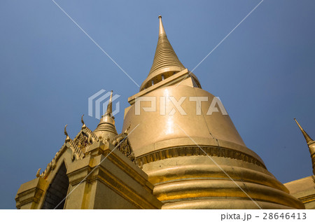 famous grade palace 28646413