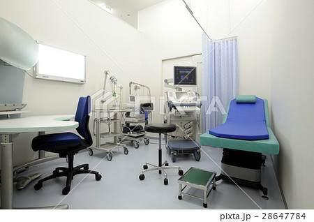 診察室　治療室　医療機器 28647784