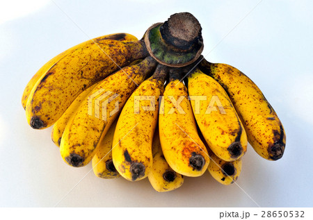 Fresh Yellow Bananas Fresh Yellow Bananas 28650532
