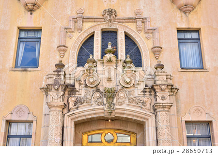 京都市都市風景　東華菜館　（登録有形文化財） 28650713