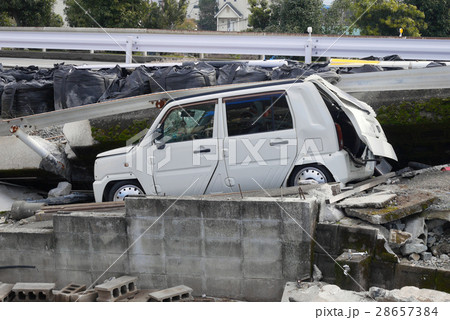 被災した車 被災した車 28657384