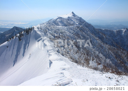 武尊山の雪庇 武尊山の雪庇 28658021