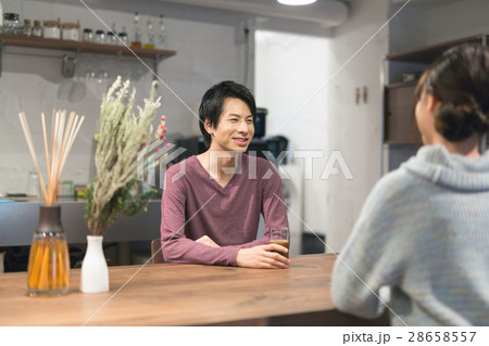 カップル 会話 28658557
