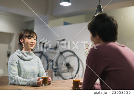 カップル 会話 28658559