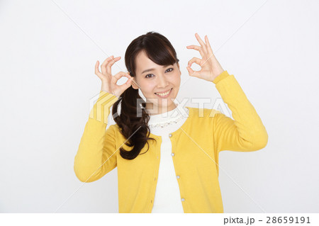 オッケーをする女性 28659191