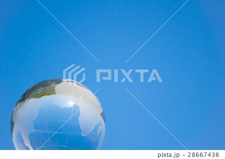 青空と地球　合成素材 28667436