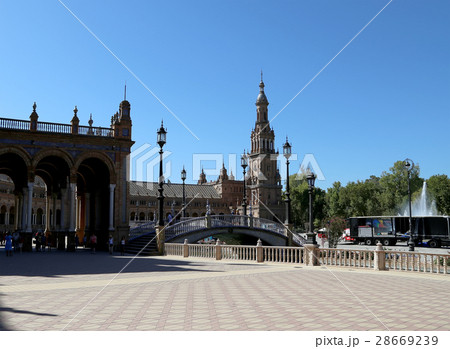 Plaza de Espana, Seville, Andalusia, Spain. Plaza de Espana, Seville, Andalusia, Spain. 28669239