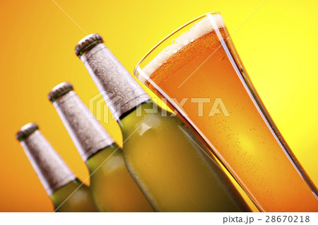 Perfectly chilled beer, in ideal yellow color 28670218