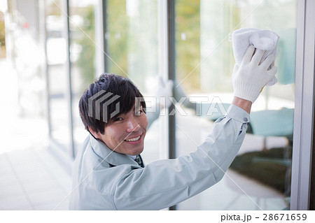窓拭き　アルバイト　男性 28671659