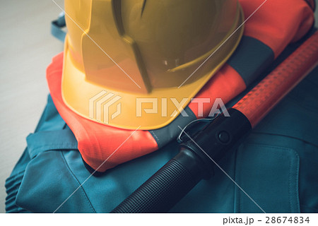 ヘルメット 28674834