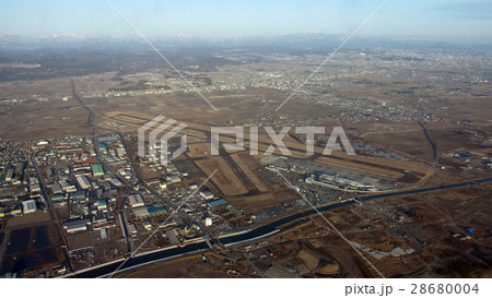 飛行機から見た仙台空港 28680004