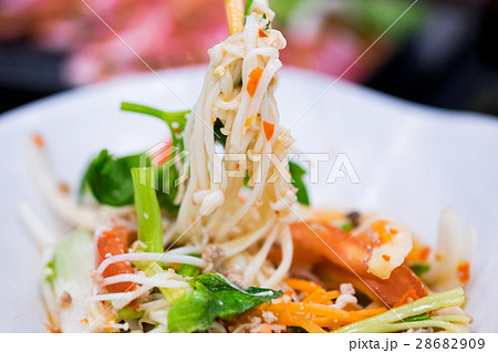 Chopsticks pinch golden needle mushroom spicy Chopsticks pinch golden needle mushroom spicy 28682909