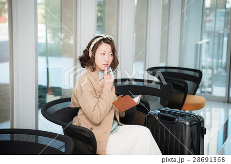 旅行 女性 旅行 女性 28691368