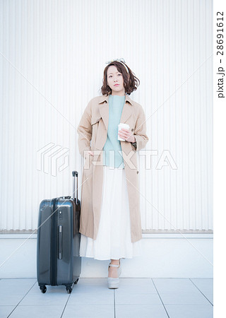 旅行　女性 28691612