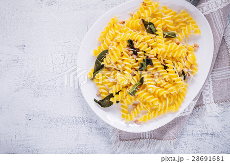 Pasta with garlic and sage Pasta with garlic and sage 28691681