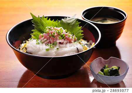 マグロ山かけ丼 マグロ山かけ丼 28693077
