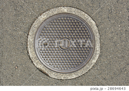 マンホールの蓋 28694643
