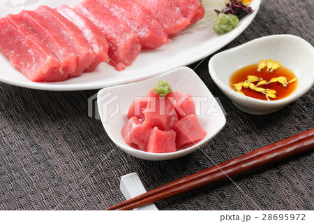 まぐろ まぐろ 28695972